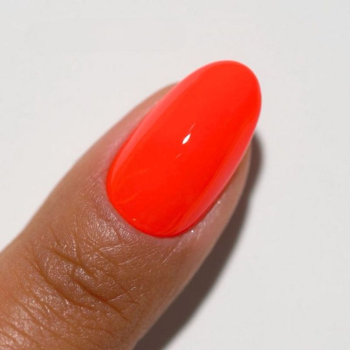 DND Diva #235 Sorry There Was Traffic – nail swatch