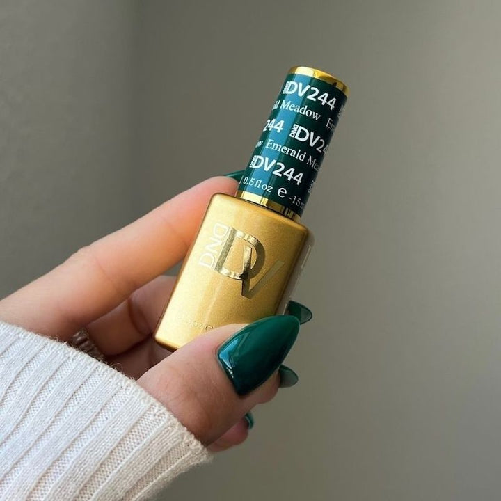 DND Diva #244 Emerald Meadow – nail swatch 7