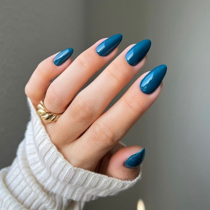 DND Diva #245 Teal Treasures – nail swatch 3