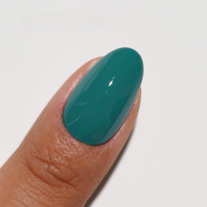 DND Diva #262 Seafoam Serenade – nail swatch