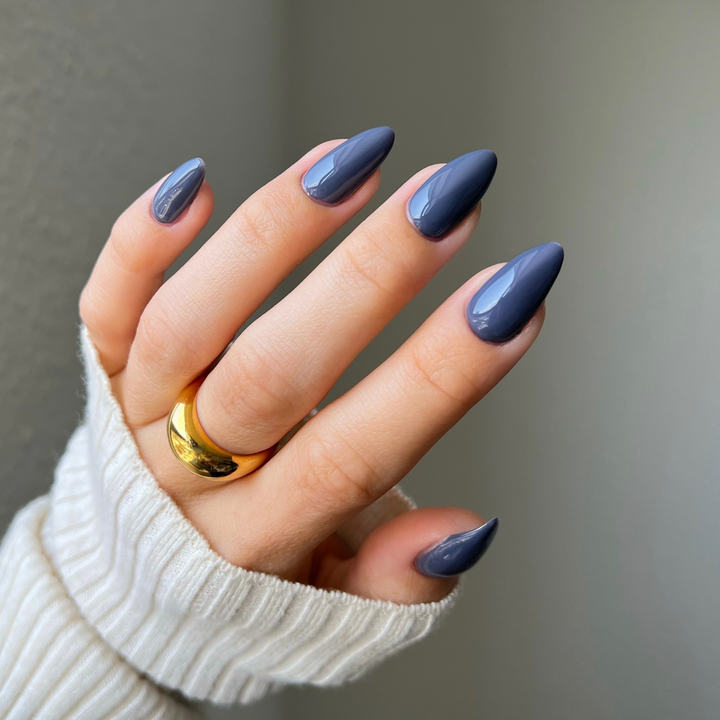 DND Diva #263 Trip To NYC – nail swatch 2