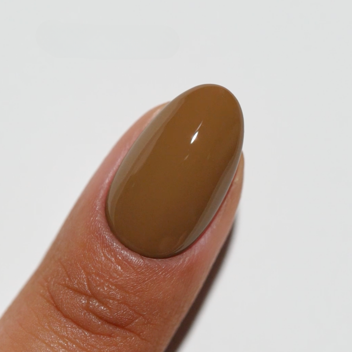 DND Diva #269 Chocolate Therapy – nail swatch