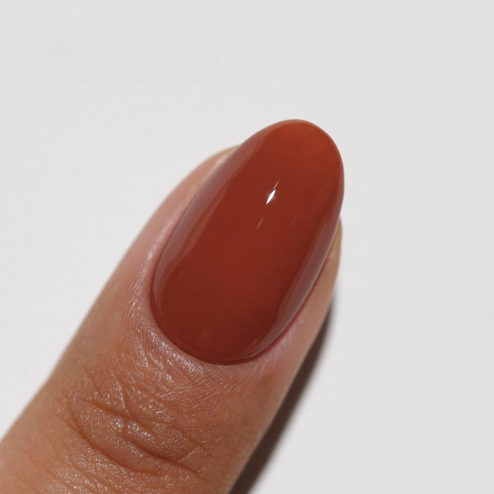DND Diva #271 Western Cedar – nail swatch 3