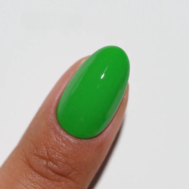 DND Diva #276 Kiss The Prince – nail swatch