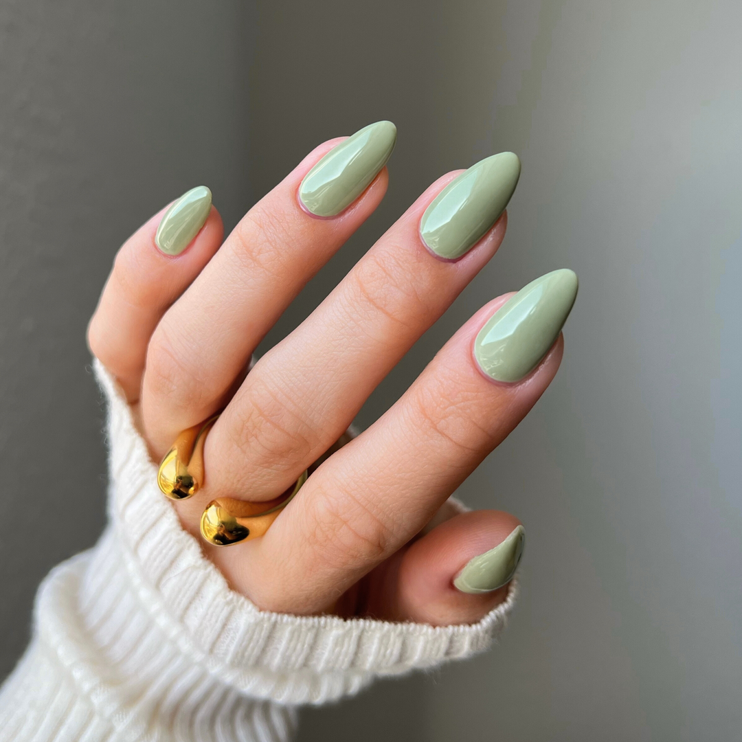 DND Diva #277 Foggy Fern – nail swatch 5