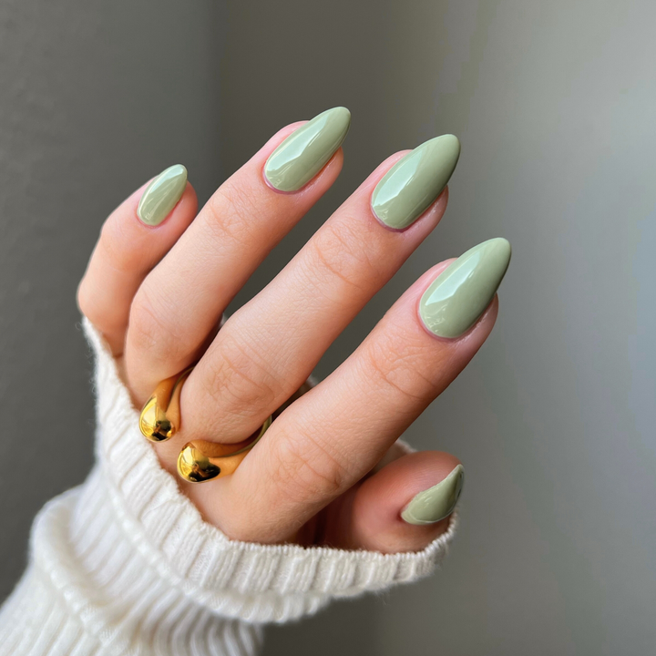 DND Diva #277 Foggy Fern – nail swatch 5
