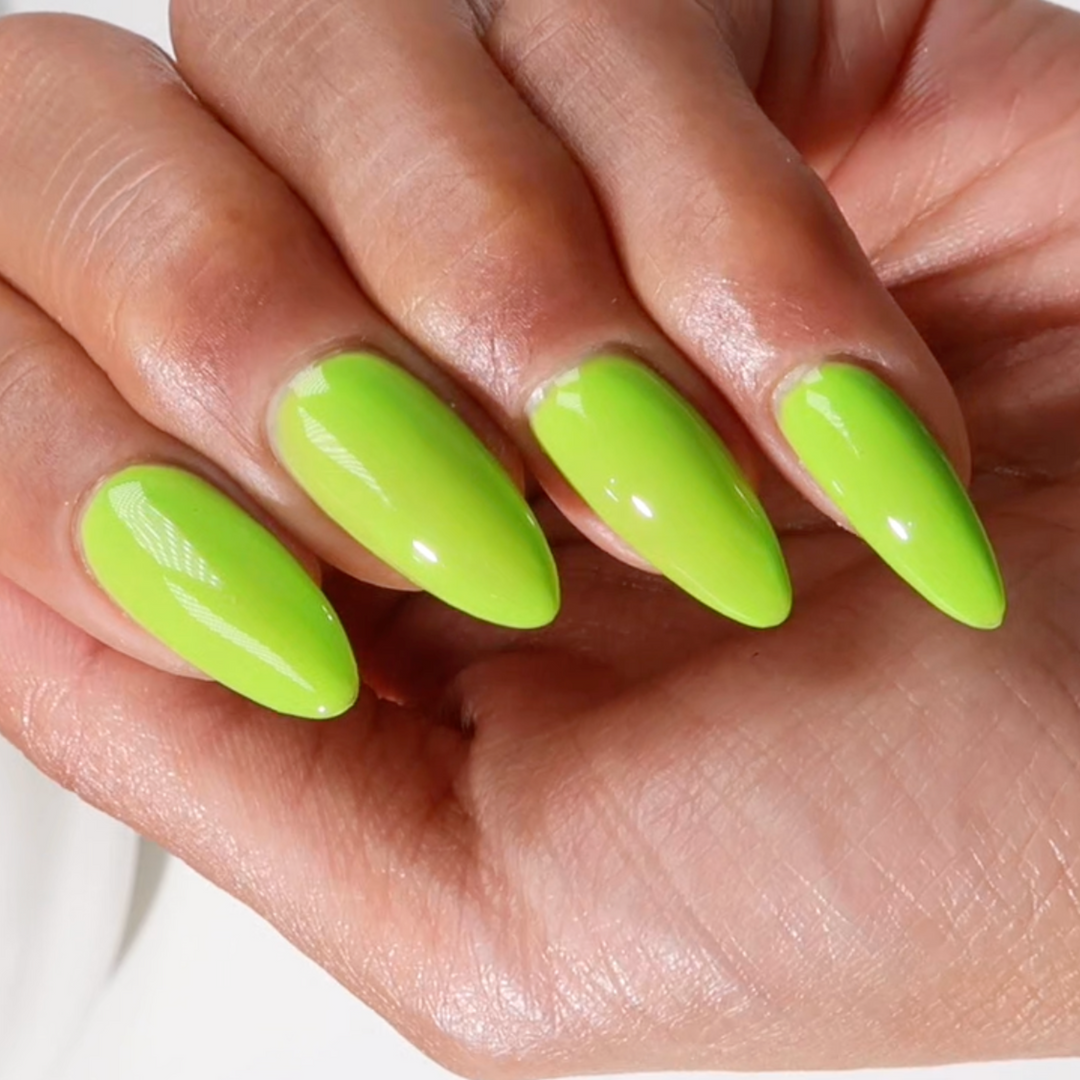 DND Diva #279 Wasabi Baby – nail swatch 5