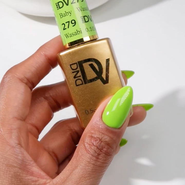 DND Diva #279 Wasabi Baby – nail swatch 4