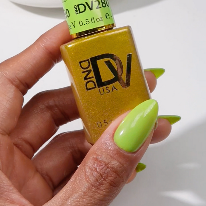 DND Diva #280 Salsa Verde – nail swatch
