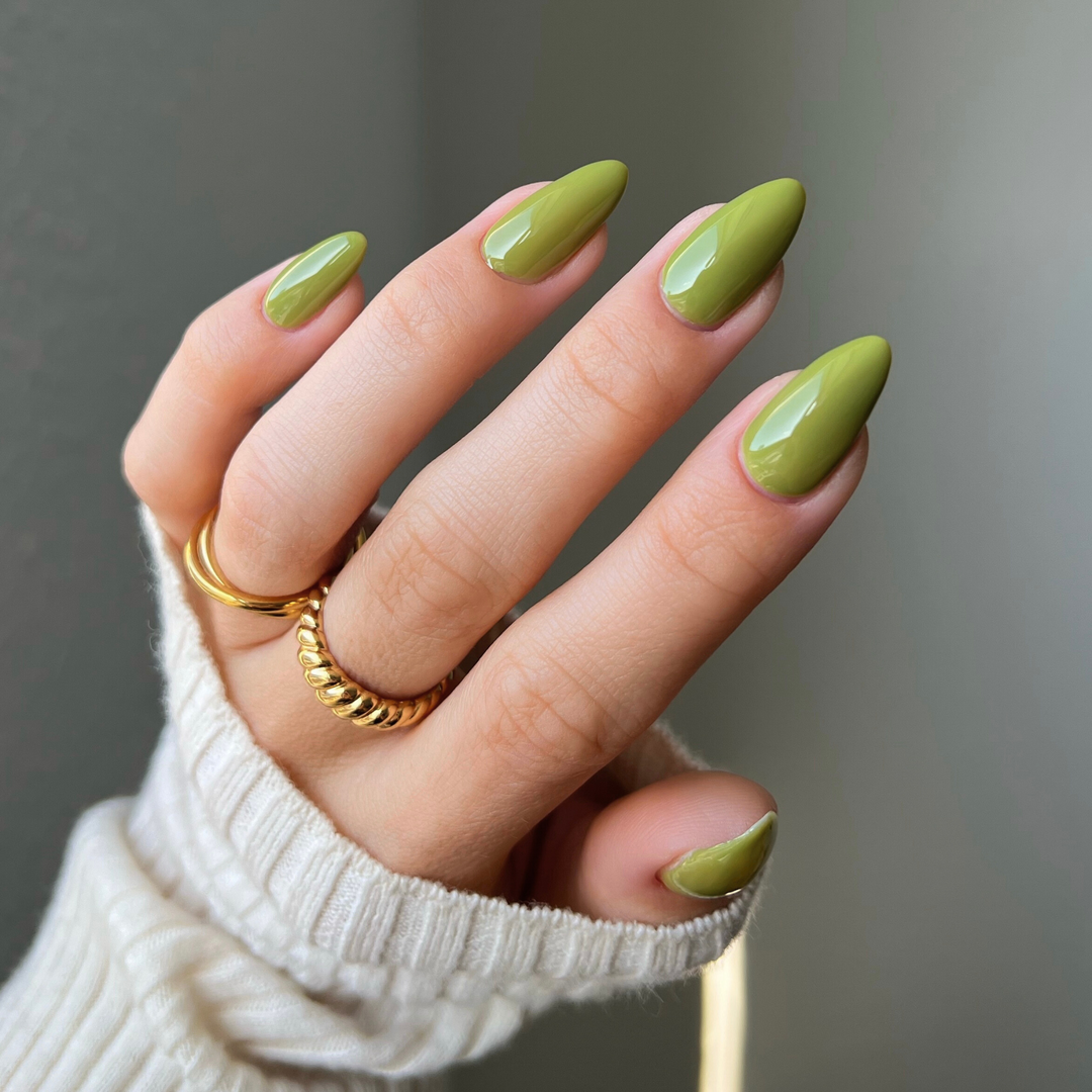 DND Diva #281 Collard Greens – nail swatch 2