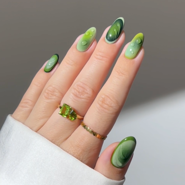 DND Diva #281 Collard Greens – nail art 3