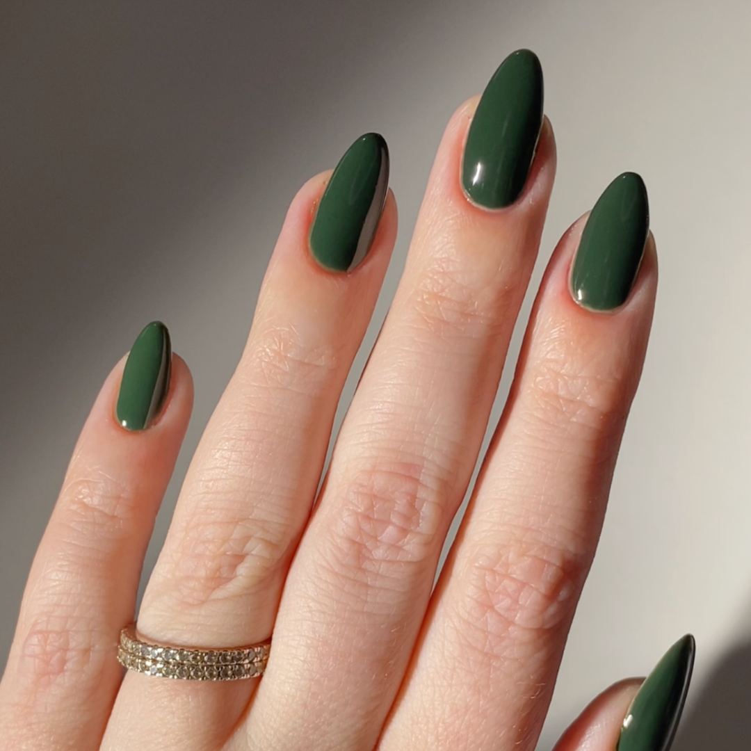 DND Diva #290 Art House – nail swatch 7